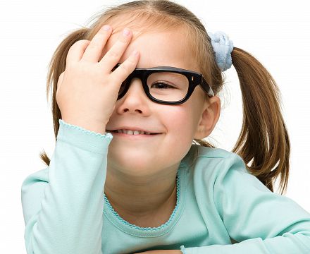 Найден новый способ лечения близорукости у детей: разработка SightGlass Vision